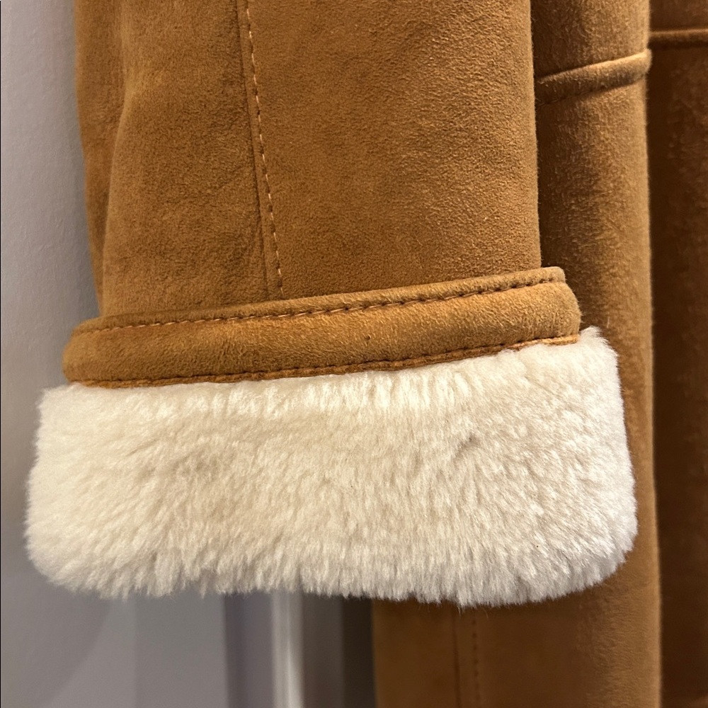 Vintage Sawyer of Napa Shearling Coat With Pockets - Picture 5 of 12